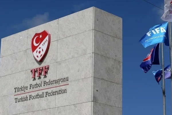 TFF’den Yeni Sezon Öncesi Yabancı Kuralı Düzenlemesi: Sahada 8, Kadroda 12 Yabancı Oyuncuya İzin